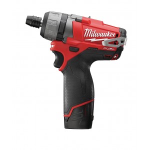 Дрель-шуруповерт аккумуляторная MILWAUKEE M12 CD-0 ударная 4933440450