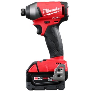 Дрель-шуруповерт аккумуляторная MILWAUKEE M18 CID-202C 4933440525